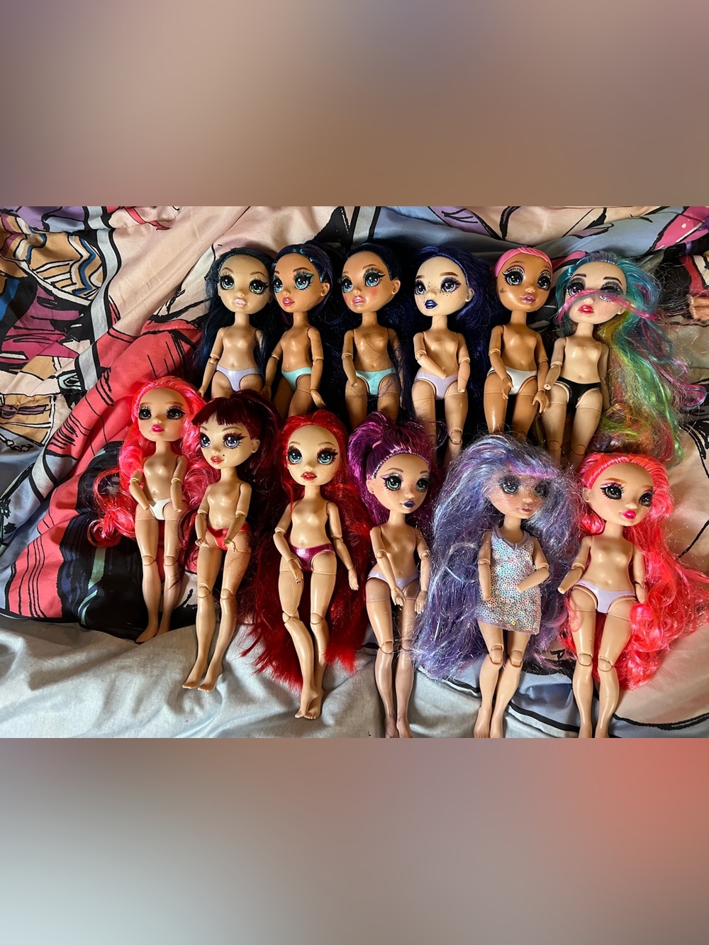 Lot of Rainbow High dolls
